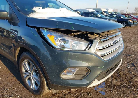 2019 Ford Escape Se из США, поврежденный, VIN 1FMCU9GD0KUB92865